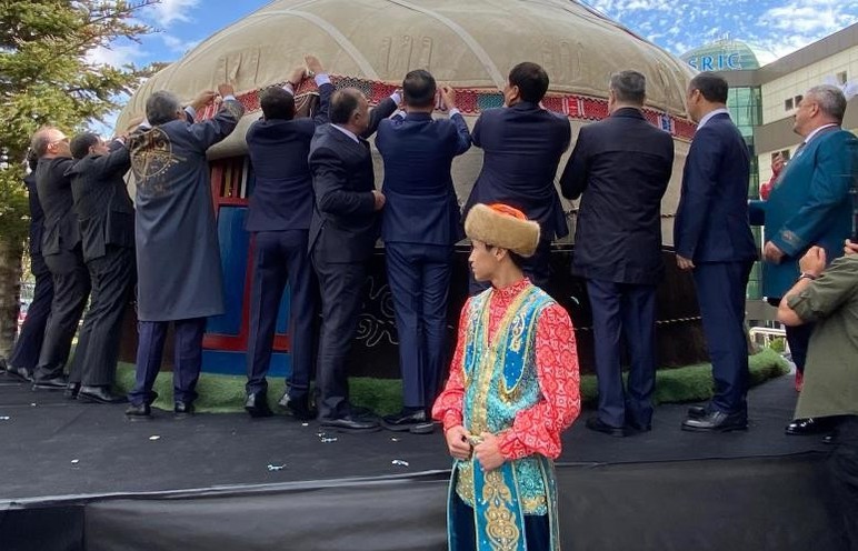 Ankara Valisi Şahin, ‘Hazar'ın İncisi Kazak Otağı' açılışına katıldı - Resim : 3