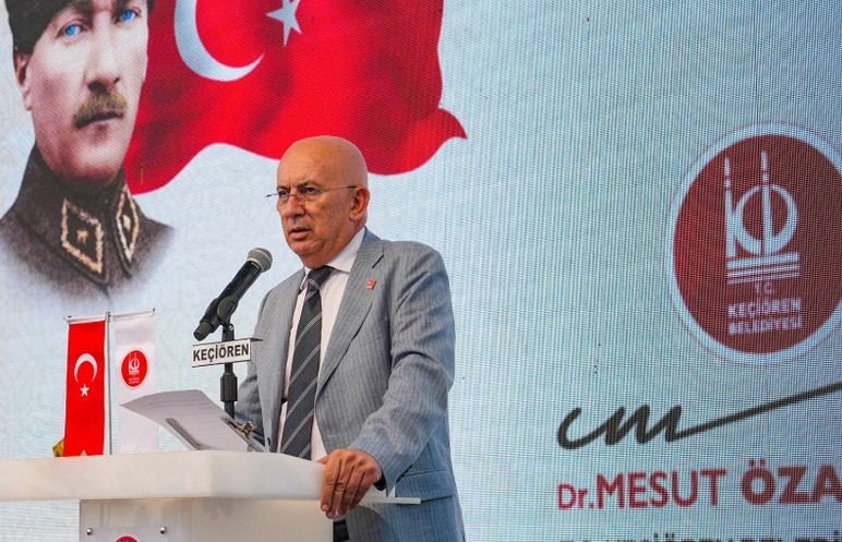 Keçiören Belediyesi Kerbala şehitlerini andı, lokma ve aşure dağıttı - Resim : 3