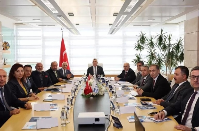 Bakan Bolat'tan Ankara Lojistik Üssü'ne ziyaret