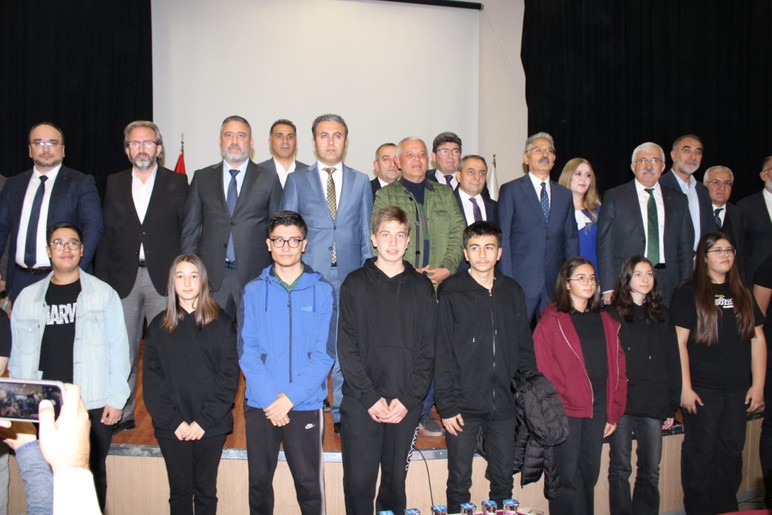 Mamak'ta LGS'de ilk 10'a giren öğrencilere bisiklet hediye edildi! - Resim : 3