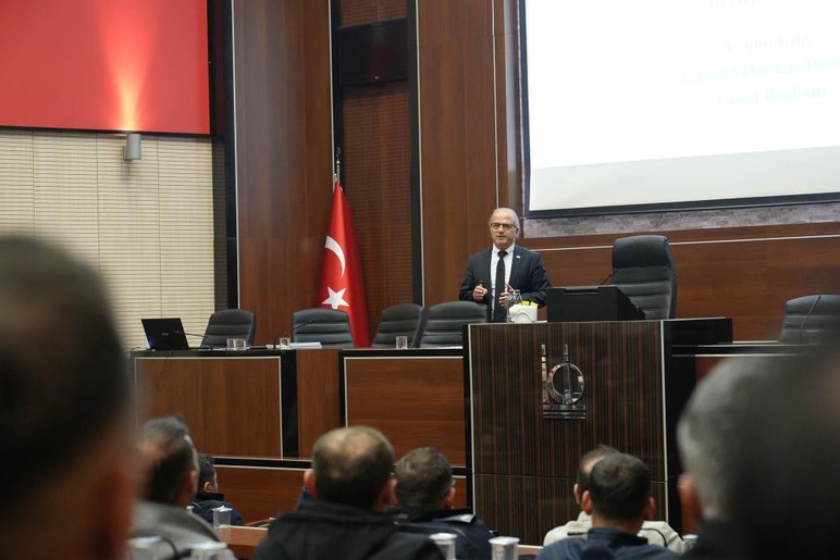 Keçiören Belediyesi Zabıta Müdürlüğü personellerine hizmet içi eğitimi verildi
