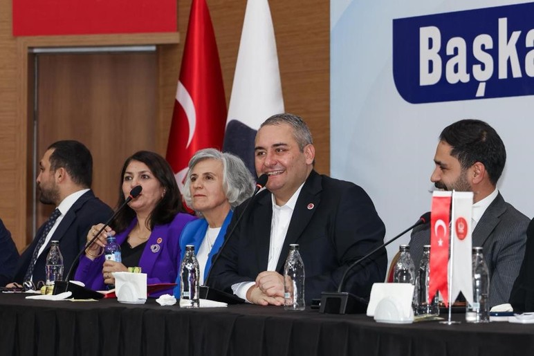 Keçiören Belediyesi 3 mahallenin daha taleplerini dinledi - Resim : 2