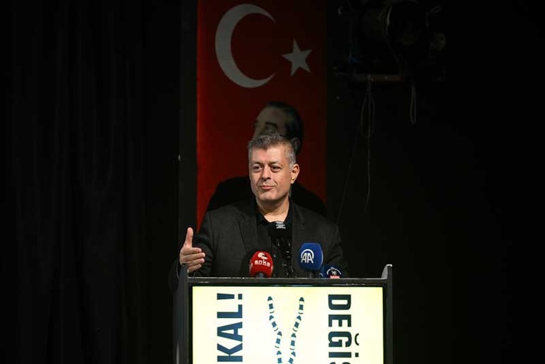 Ankara'daki trafik ve ulaşım sorunu için 'Şeridinde Kal, Değişimi Başlat' çalıştayı düzenlendi - Resim : 2