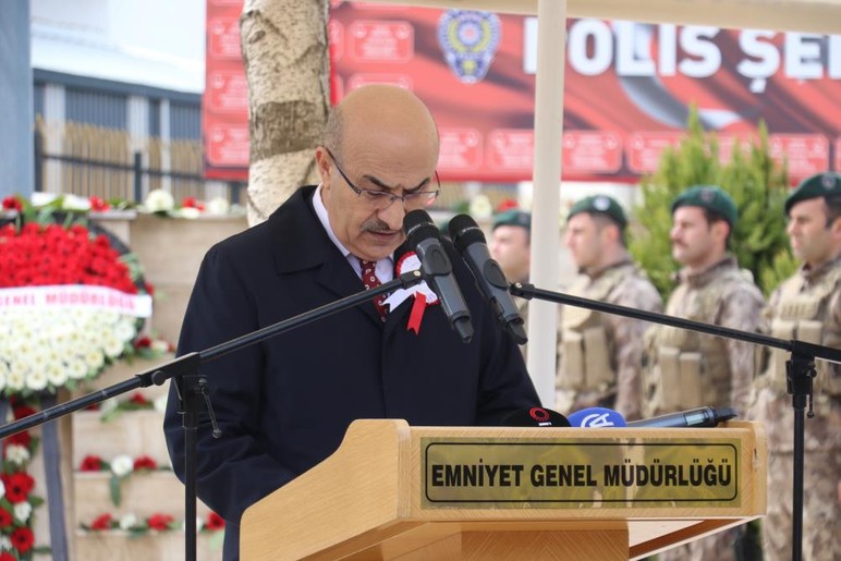 Cebeci Asri Mezarlığı'ndaki Polis Şehitliği'nde anma töreni düzenlendi