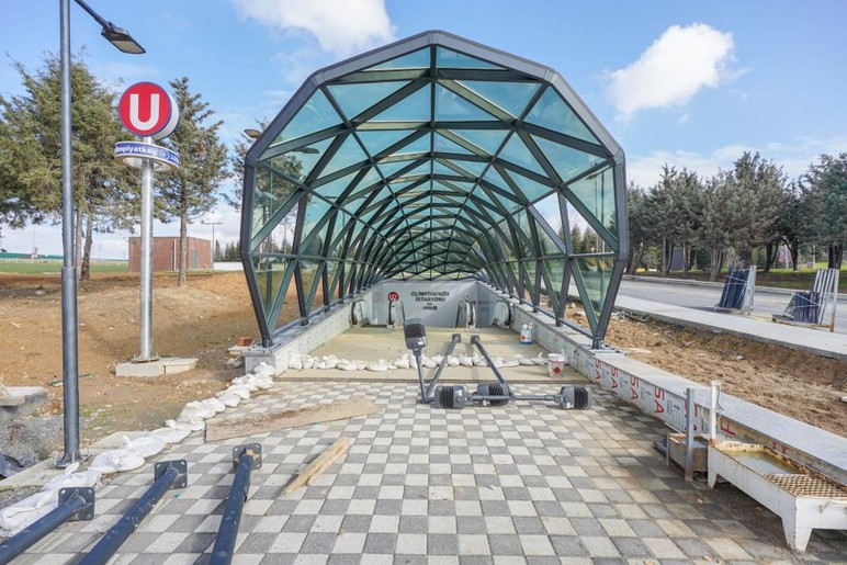 Bakan Uraloğlu, İstanbul'daki metro çalışmaları hakkında konuştu