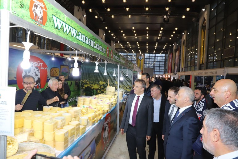 Ankara'da düzenlenen Ardahan Tanıtım Günleri'ne Vali Çiçek katıldı! - Resim : 2
