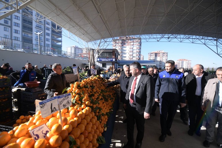 Pursaklar Belediye Başkanı Çetin Çarşamba Kapalı Pazar Alanının açılışını gerçekleştirdi! - Resim : 2