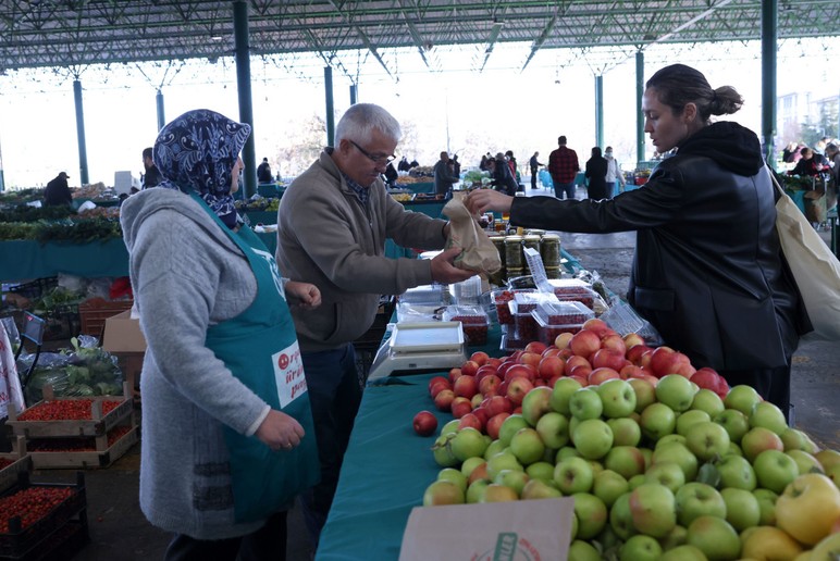 Çankaya Belediyesi YKS sınavına girecek öğrenciler için pazar kurulma saatlerini değiştirdi