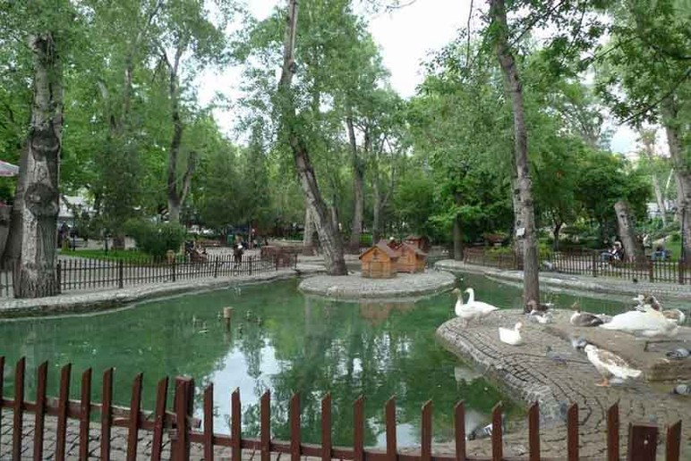 Ankara’ya bahar geldi, parklar canlandı: İşte bahar aylarında gidilebilecek Ankara’nın 5 gözde parkı
