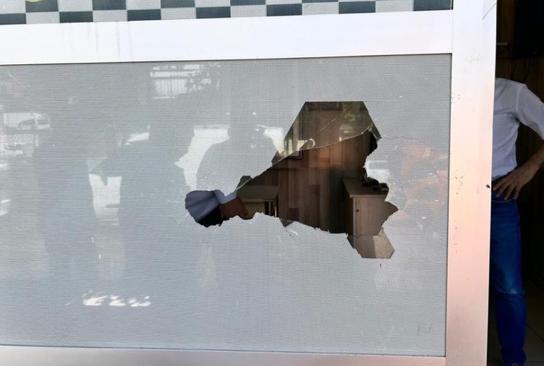 Mamak'ta taksi durağına kılıçlı saldırı: 1 kişi ağır yaralandı