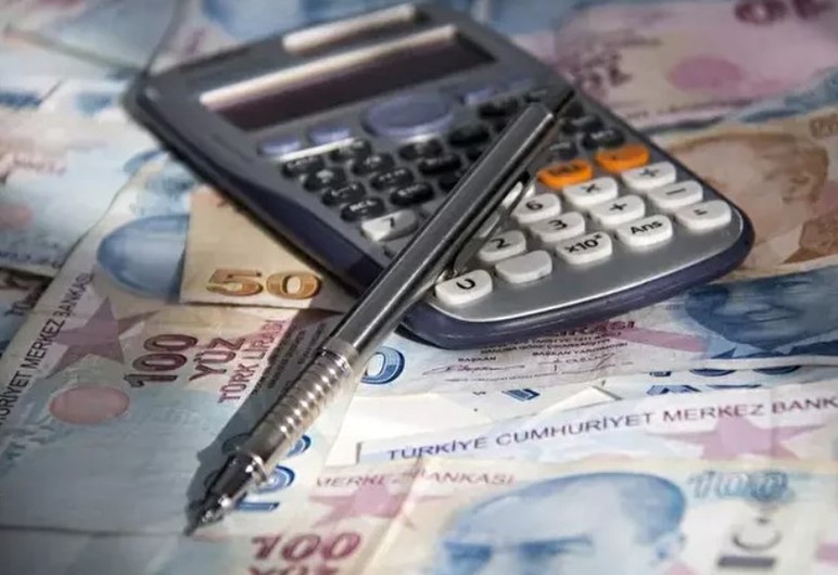 Cumhurbaşkanı müjdesi sızdırıldı! Kuruşu kuruşuna 2025 zamlı emekli aylığı ve memur maaş tablosu
