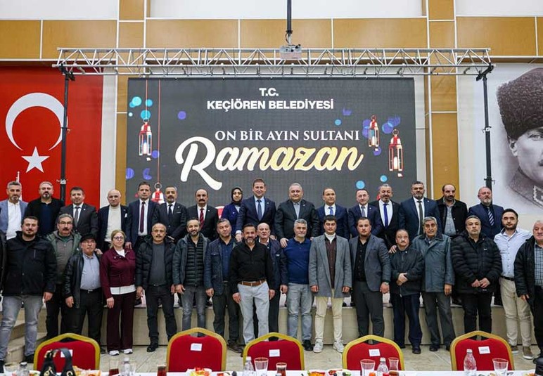 Keçiören Belediye Başkanı Özarslan, berberlerle iftar sofrasında buluştu - Resim : 4