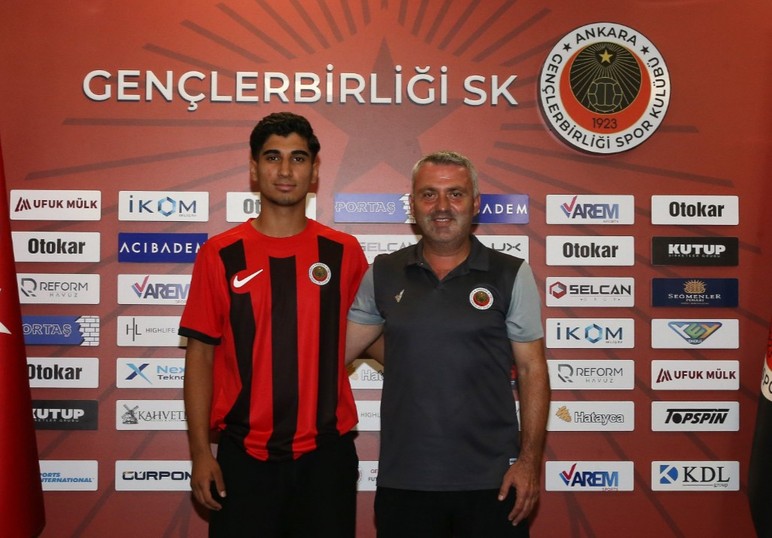 Gençlerbirliği, Seyfi Toprak Kıskanç ile profesyonel sözleşme imzaladı