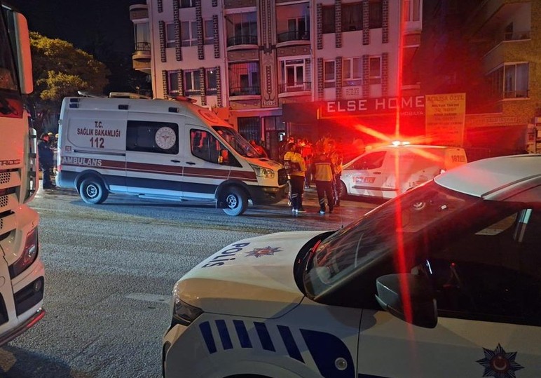 Mamak'ta bir binada patlama: 1 yaralı - Resim : 2