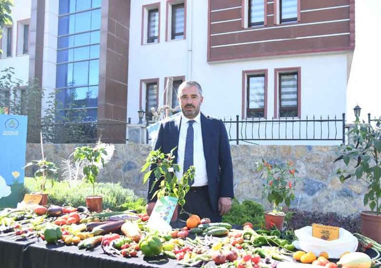 Pursaklar Belediyesi'nin teşviği ile 'Yerli Tohum' hasadı başladı - Resim : 2