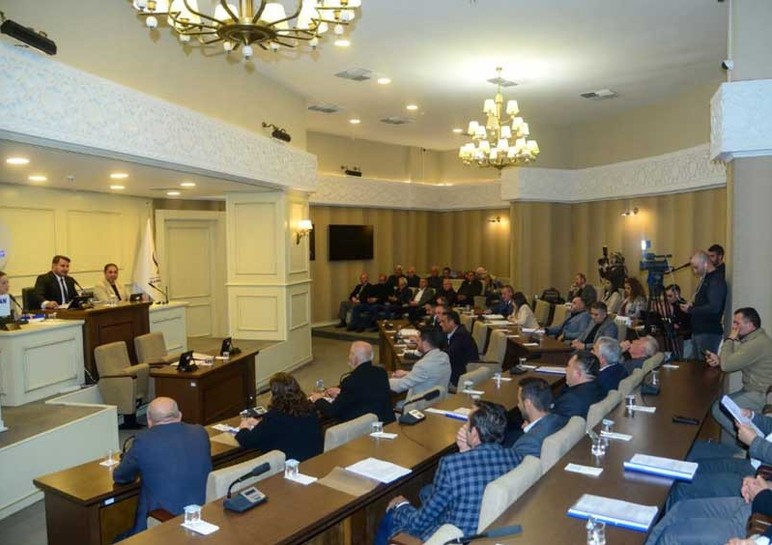 Kahramankazan Belediyesi meclis toplantısında karar alındı: Kapalı ve ısıtmalı pazar yeri geliyor!