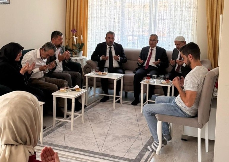 Başkan Çetin'den 15 Temmuz şehitlerinin aileleri ve gazilere anlamlı ziyaret
