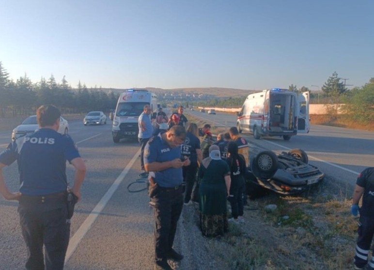 Ankara'da aynı noktada 3 peş peşe kaza: 2 kişi hayatını kaybetti - Resim : 2