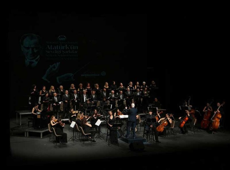 Etimesgut Belediyesi, Atatürk'ü 10 Kasım'da tören ve senfonik konserle andı - Resim : 5