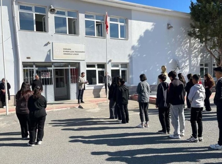 Evren'de okullarda deprem tahliye tatbikatı yapıldı