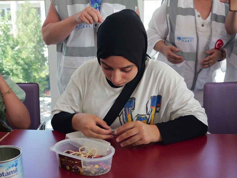Etimesgut Belediyesinden çocuklara özel takı atölyesi! - Resim : 4