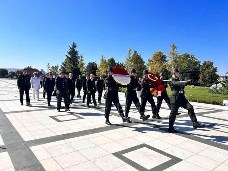 Cemal Gürsel, Başkent Ankara'da kabri başında anıldı - Resim : 2