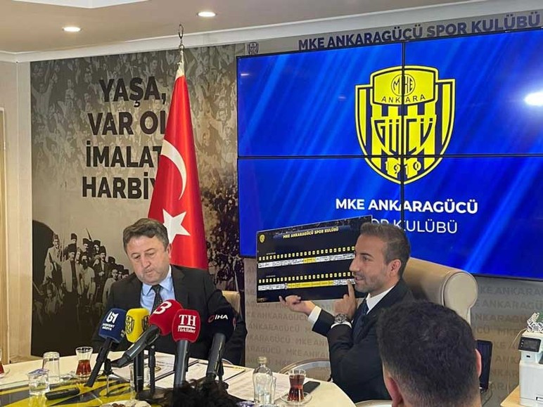 Ankaragücü Başkanı Gazi Ercüment Tekin 'Ankaragücü bu şehrin üvey evladı değil' - Resim : 4