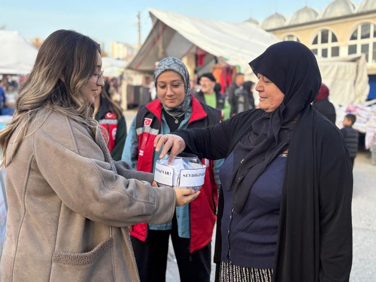 Sincan Belediyesi'nden kadına yönelik şiddete karşı farkındalık etkinliği!