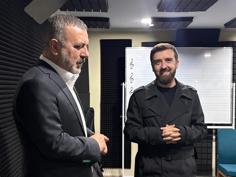 Mevlan Kurtishi, Sincan Türk Musikisi Konservatuvarı'nı ziyaret etti