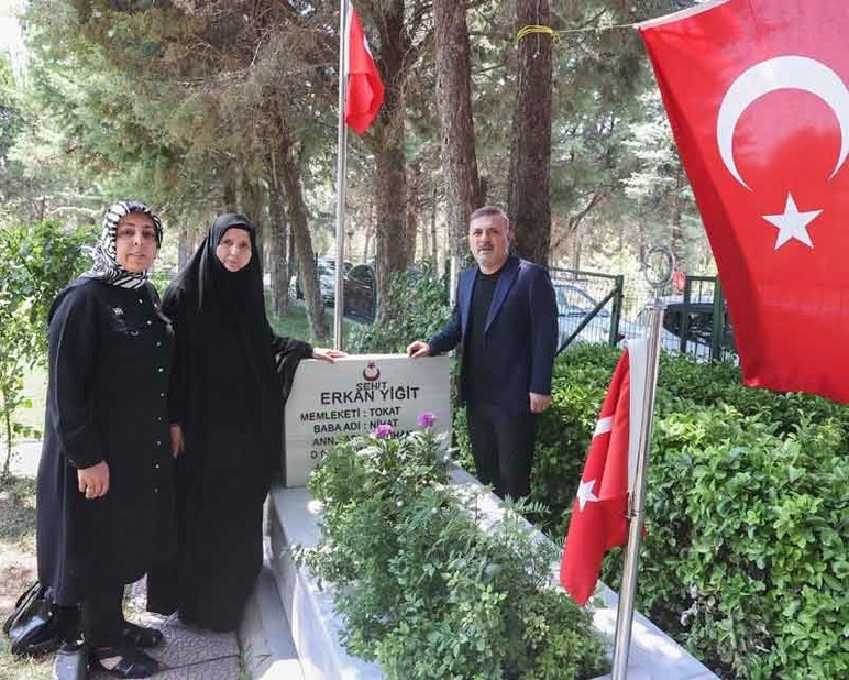 Sincan Belediyesi 15 Temmuz şehitlerini andı - Resim : 3