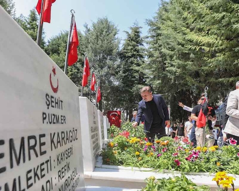 Sincan Belediyesi 15 Temmuz şehitlerini andı - Resim : 2