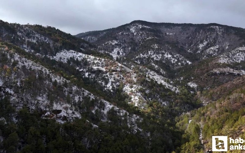 Kar yağışı Soğuksu Milli Parkı'nda kartpostallık görüntüler ortaya çıkardı
