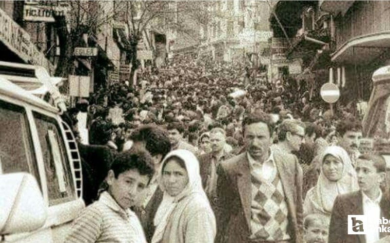 Ankara’da kentin en eski alışveriş merkezi Çıkrıkçılar Yokuşu