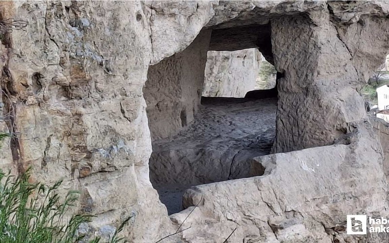 Beypazarı'nda İnözü Vadisi'ni ziyaret edenler tarihle iç içe vakit geçiriyorlar