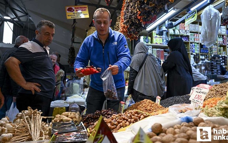 Ankaralıların bayramlarda 90 yıllık değişmeyen adresi: İğne atsan yere düşmüyor!