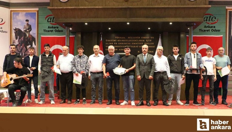 ATO Yönetim Kurulu Üyesi Güçlü Ankara'da düzenlenen ödül törenine katıldı