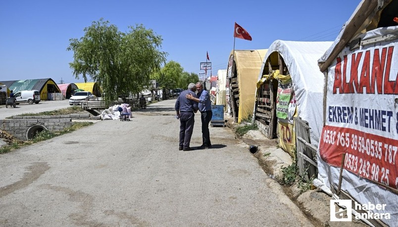 Ankara’da Kurban Bayramı biterken besiciler çadırlarını toplamaya başladı