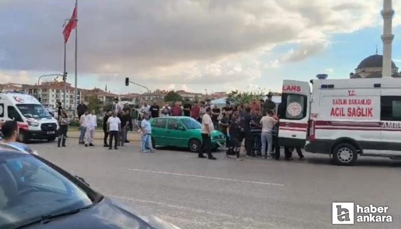 Ankara Sincan'da iki araç kavşakta çarpıştı!