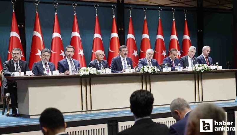 Cevdet Yılmaz açıkladı! Büyüme ve enflasyon tahminleri değişti!