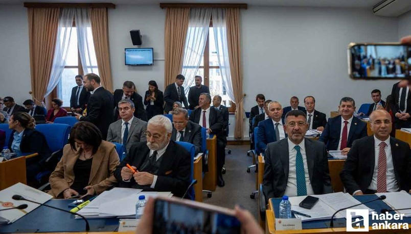 Kredi kartlarından 750 lira pay alınmasını öngören kanun teklifi ertelendi!