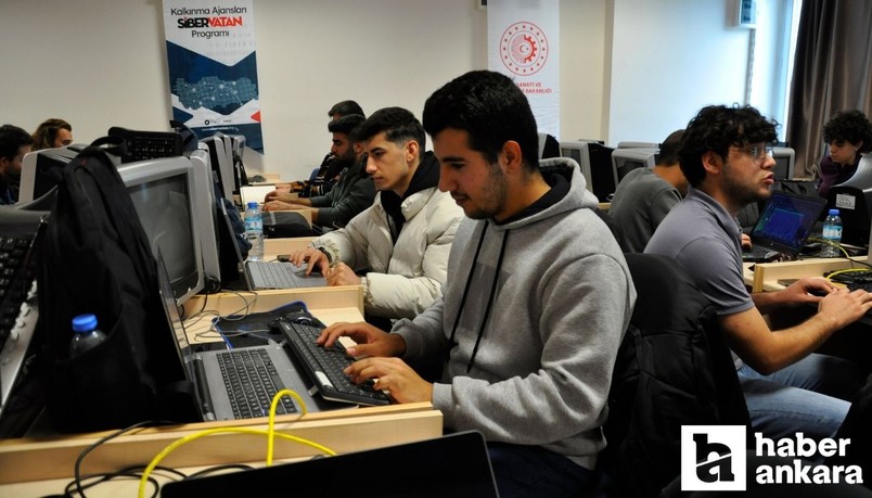 Ankara’da Türkiye Siber Vatan Programı’na başvurular devam ediyor