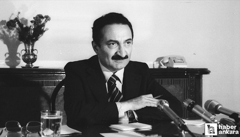 Bülent Ecevit 18. vefat yıl dönümünde anılıyor
