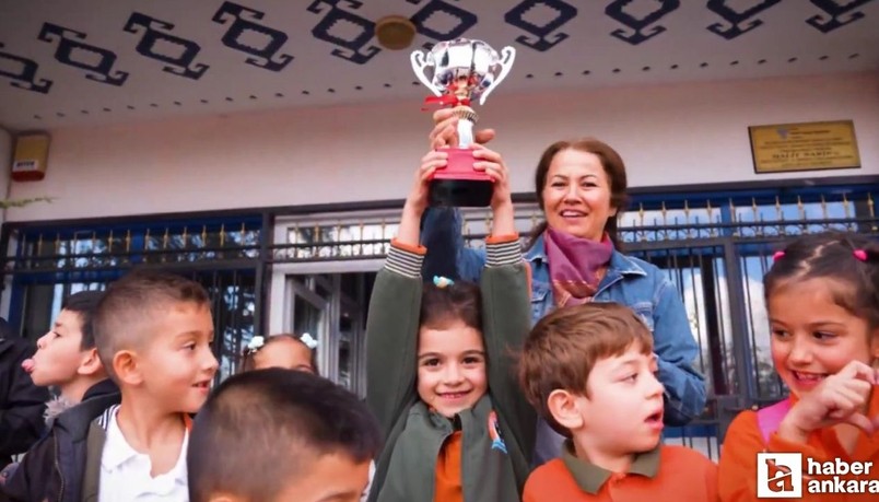 Gölbaşı Belediyesi atık toplayan öğrencileri ödüllendirdi