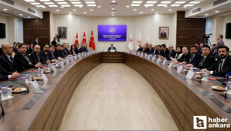 İşçi ve işveren temsilcileri Üçlü Danışma Kurulu toplantısında bir araya geldiler