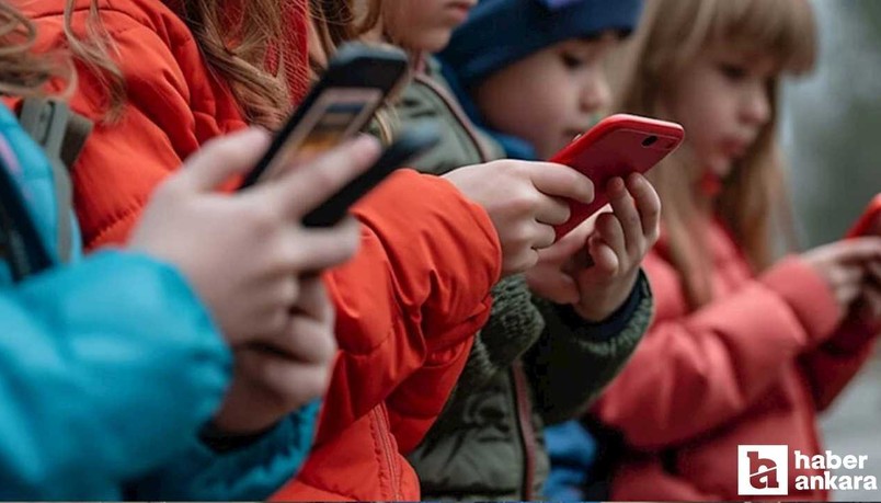Türkiye'de 13 yaş altına akıllı cep telefonu ve sosyal medya yasağı geliyor!