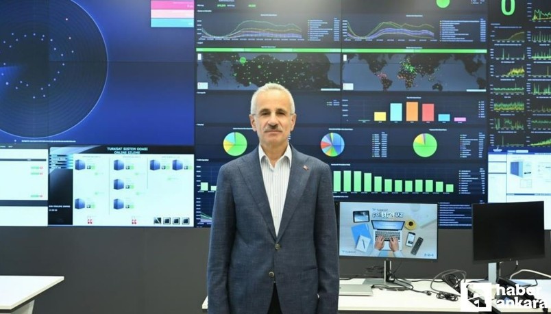 Bakan Uraloğlu, Türkiye'nin sosyal medya karnesindeki verileri açıkladı