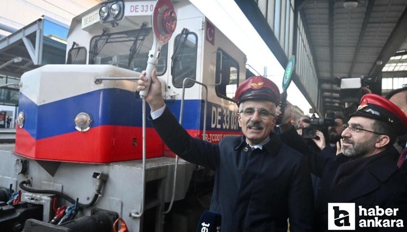 Turistik Doğu Ekspresi sezonun ilk seferine Ankara Garı’ndan uğurlandı