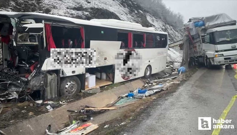 Samsun'da yolcu otobüsü kazası: Sürücü öldü, 16 kişi yaralandı