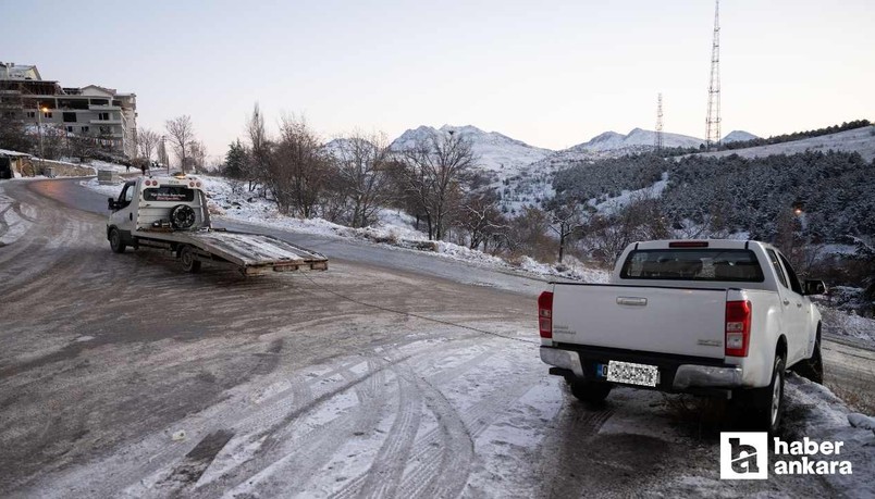 Başkent Ankara'da buzlanma günlük yaşamı olumsuz etkiledi