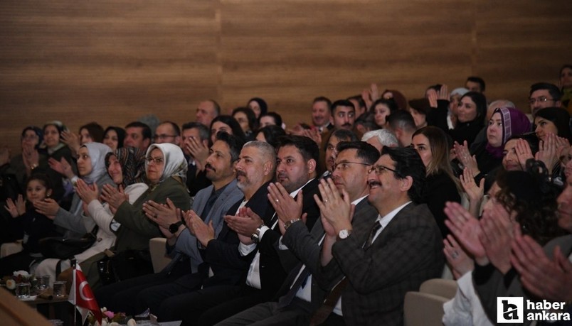 Kahramankazan Belediye Başkanı Çırpanoğlu şiir programına katıldı
